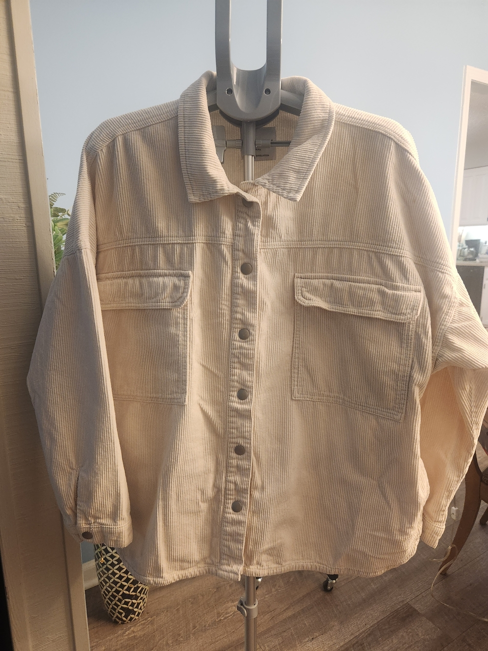 Celebrity Pink Men's Cream Corduroy Button-Down Shirt Jacket